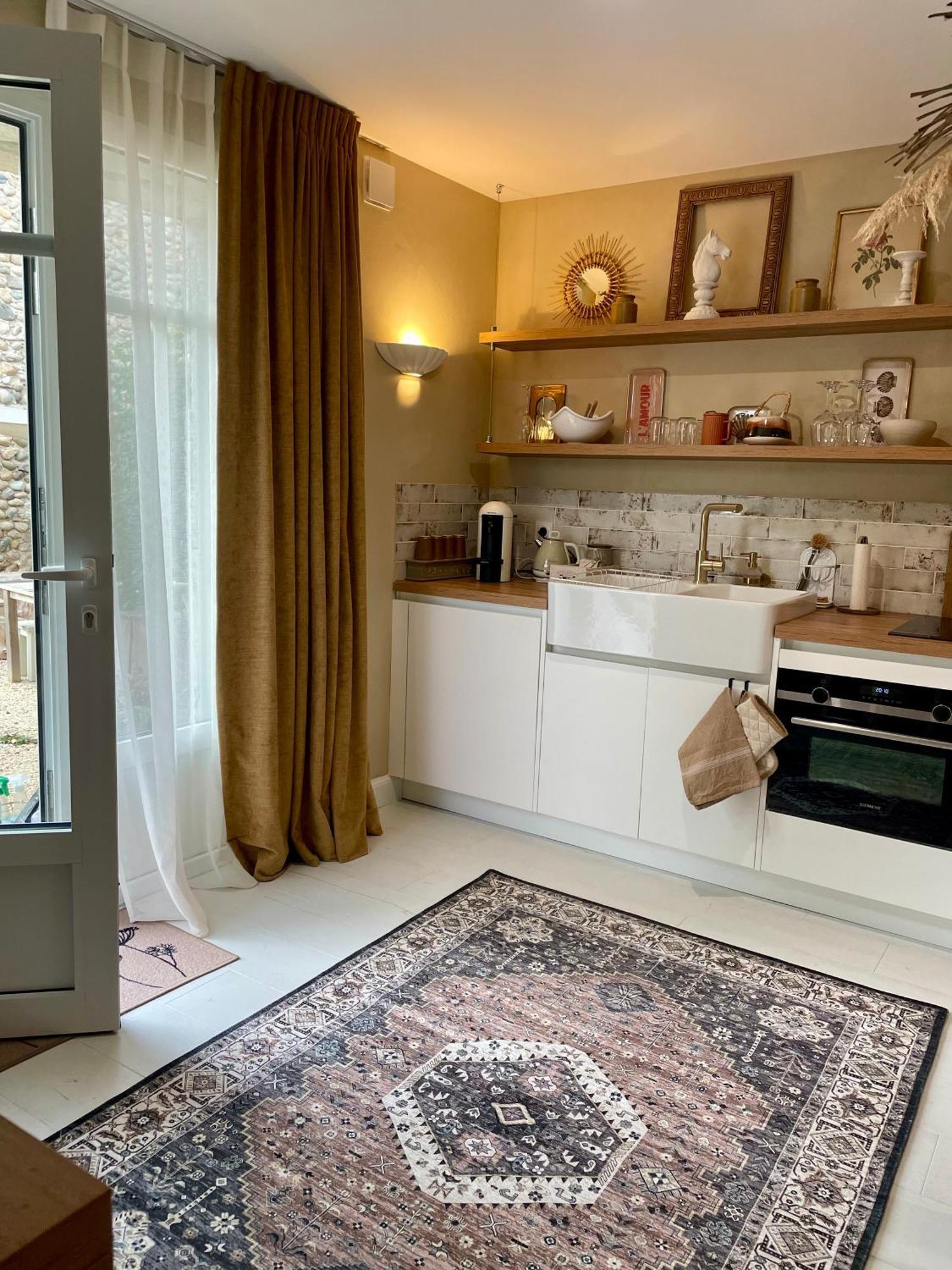 La Suite Dromoise 1809 Saint-Paul-les-Romans Exterior photo
