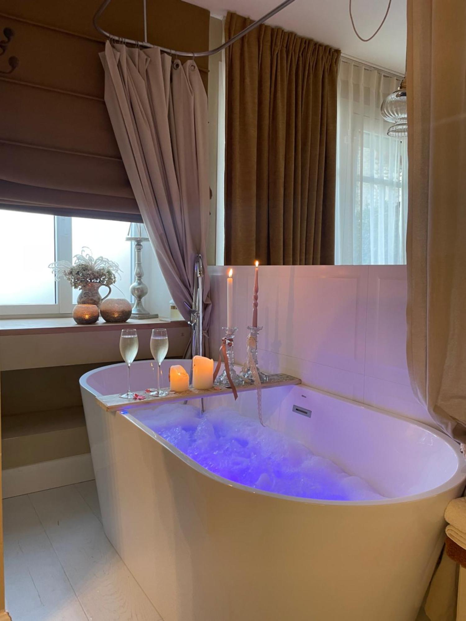 La Suite Dromoise 1809 Saint-Paul-les-Romans Exterior photo